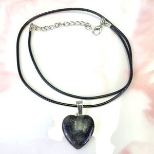 Natural Stone Heart Pendant Necklace​